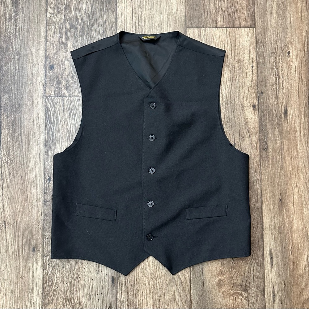 Black Vest 15% Wool Blend Boy’s Size L (14-16)